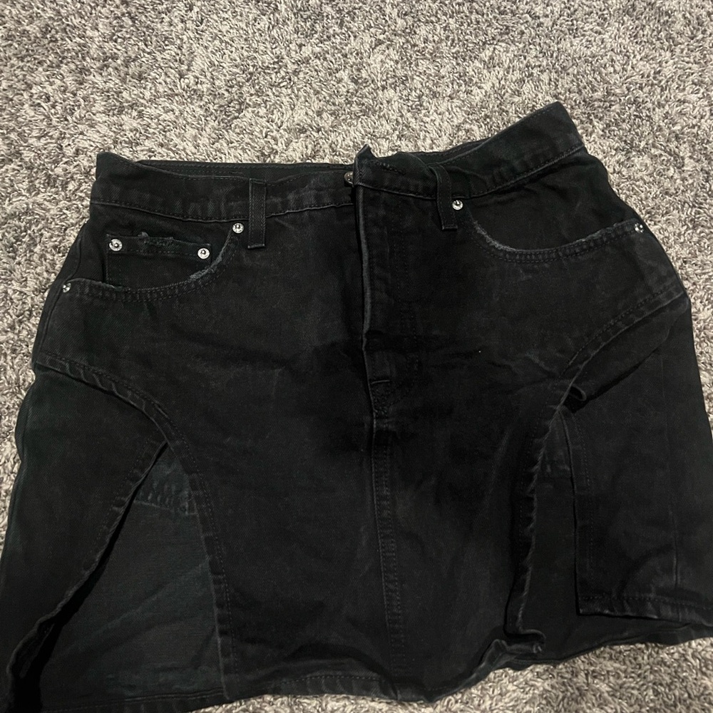 Size 8 black distressed grlfrnd jazmine mini skirt worn once to a concert.